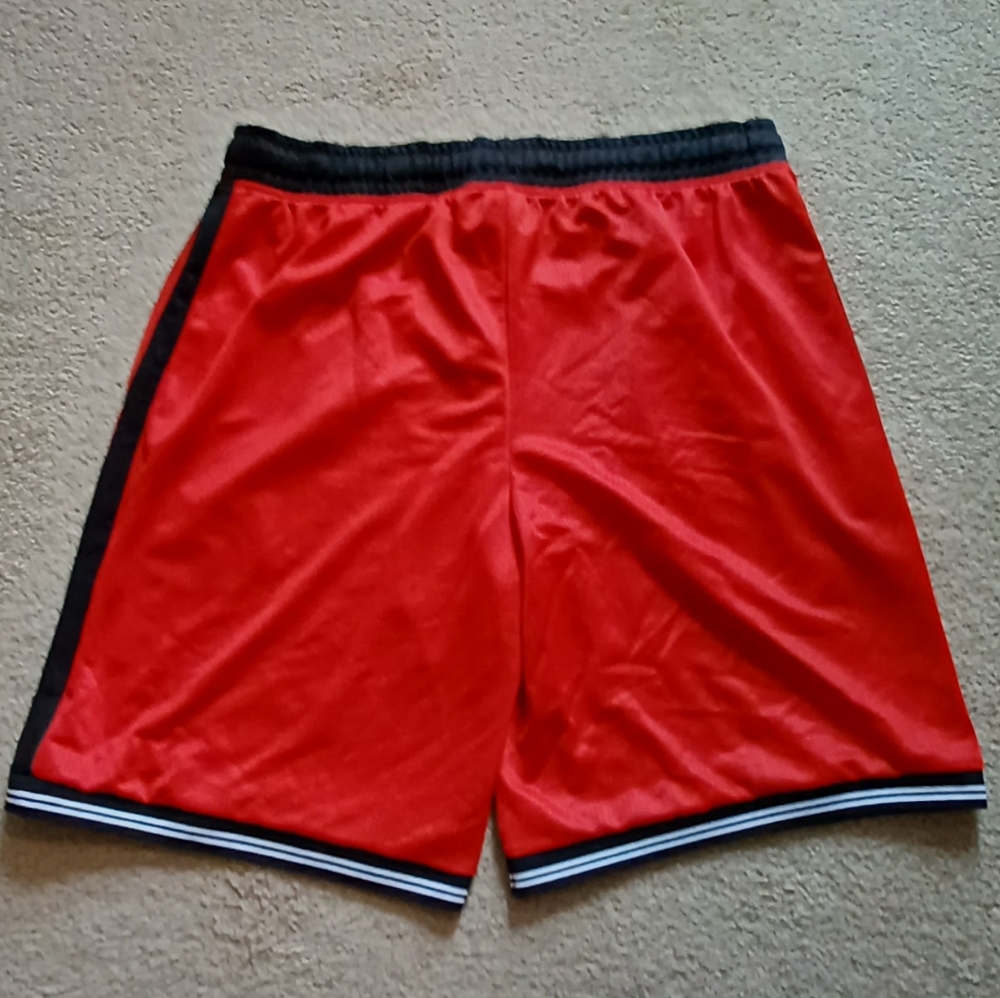 NWOT Arizona Jean Company Red Athletic Shorts - Men's Size XL - Picture 2 of 6